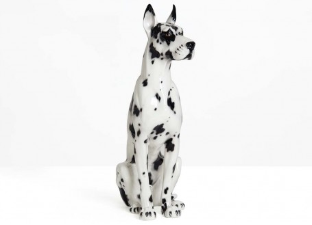 Statue Great Dane cut ears in ceramic