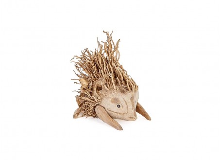 Hedgehog, wood sculpture. World craftsmanship.