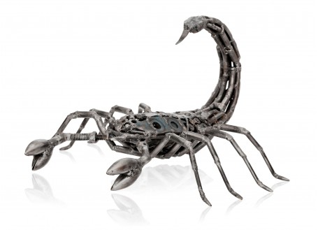 Sculpture de Scorpion en métal récupéré